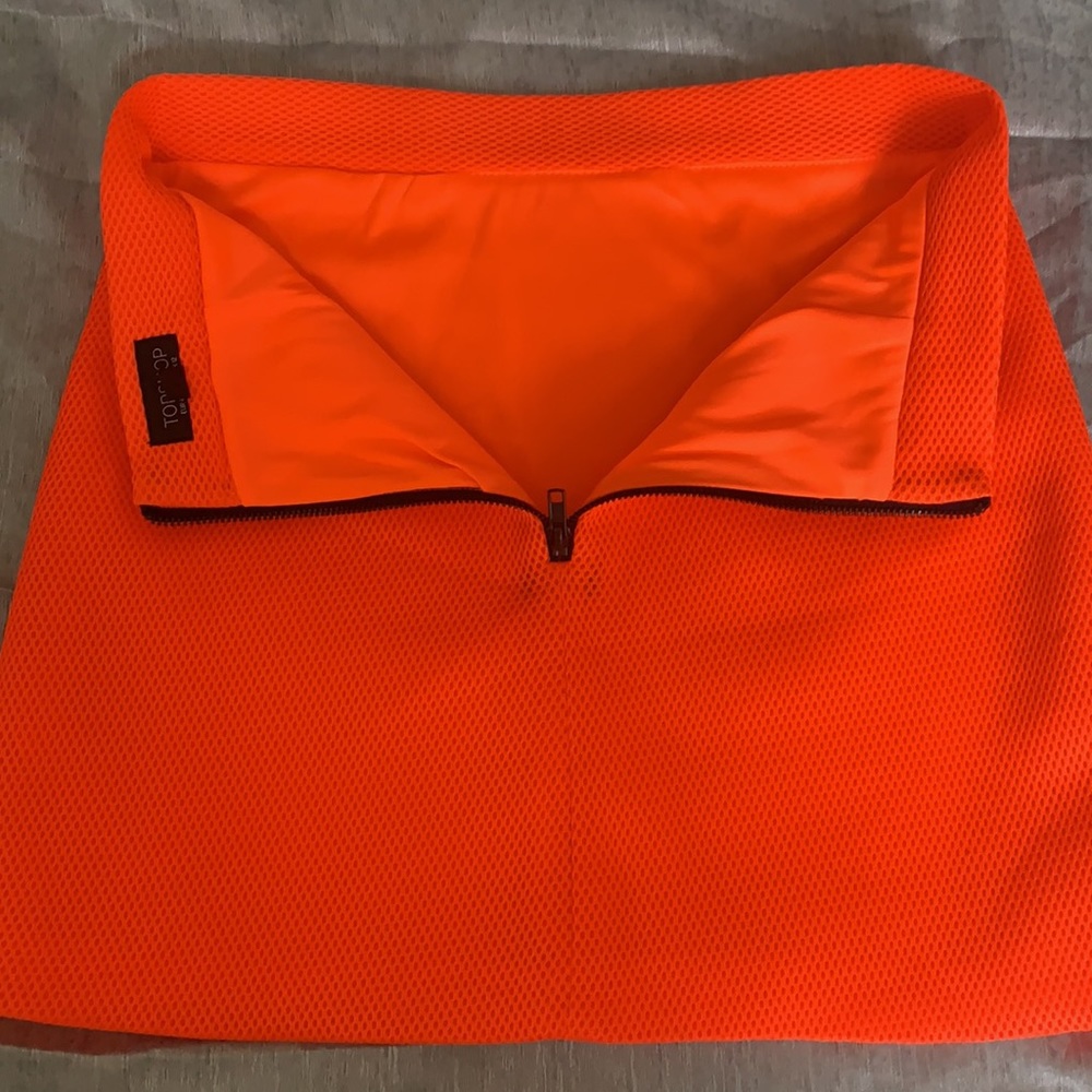 Topshop Waffled NWOT Mini Skirt - Picture 8 of 8